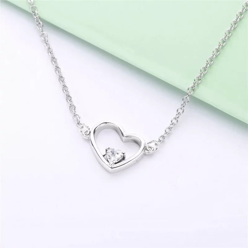 (afbeelding voor) Pandora Zilveren Asymmetrisch Hart Van Liefde Ketting 397797CZ - Bekijken 2
