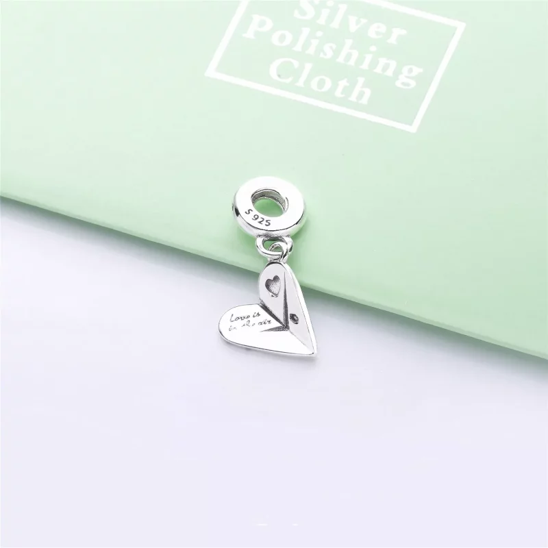 (afbeelding voor) Pandora Zilveren Hart Papier Vliegtuig Hangende Bedel 797876CZ - Bekijken 2