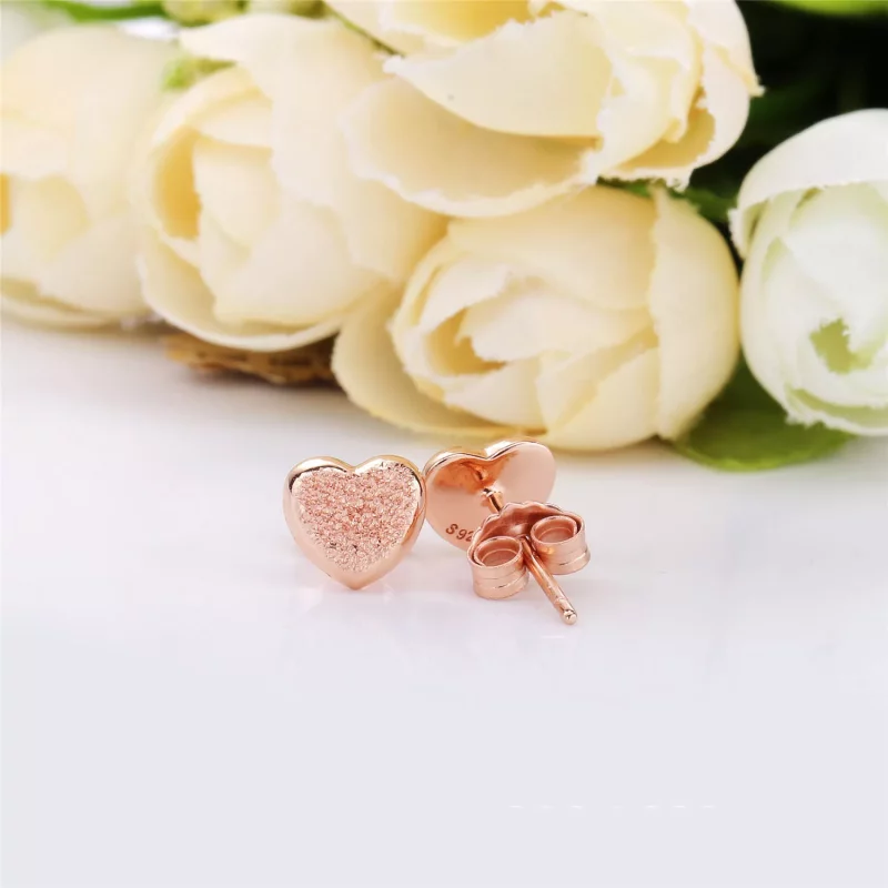 (afbeelding voor) Pandora Matte Brilliance Hearts Oorbellen - 287928 - Bekijken 3
