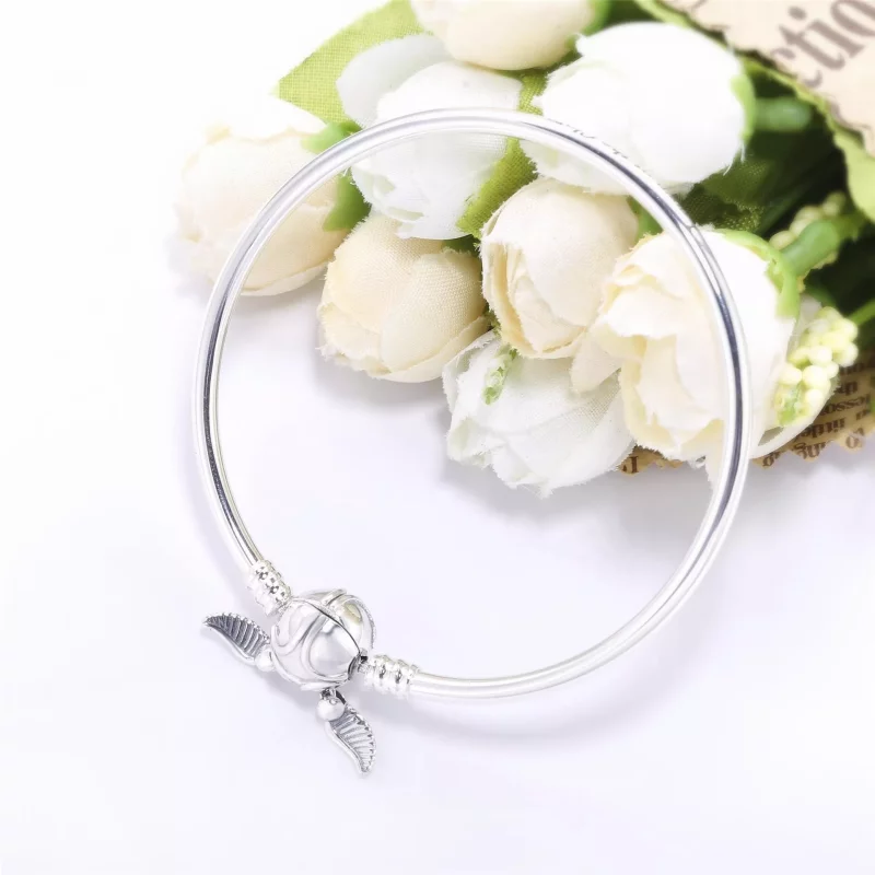 (afbeelding voor) Pandora Moments Harry Potter, Gouden Snaai Clipbangle 598619C00 - Bekijken 3