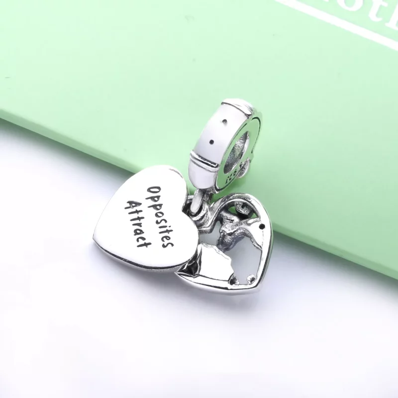 (afbeelding voor) PANDORA Disney Lady And The Tramp Heart Dangle Charm 798634C01 - Bekijken 3