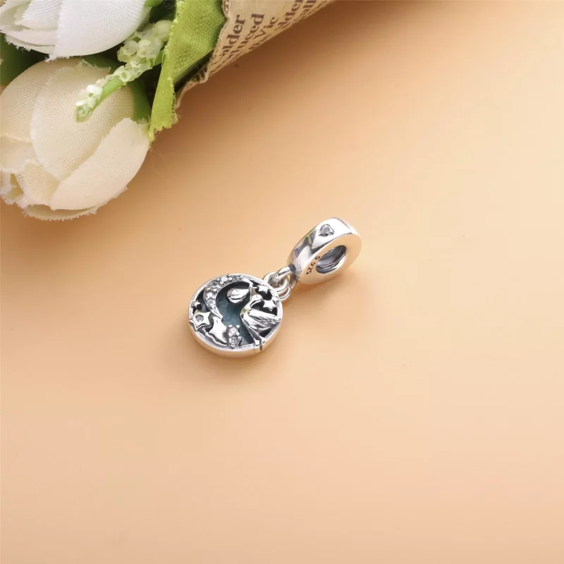(afbeelding voor) PANDORA Stork & Twinkling Stars Hangende Bedel 798895C01 - Bekijken 2