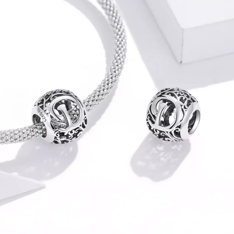 (afbeelding voor) Pandora Style Opengewerkte bloem Letter D Bedel - SCC1444-D - Bekijken 4