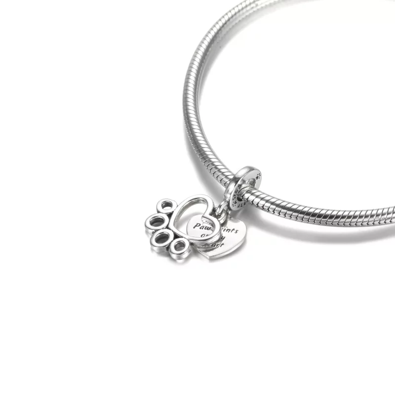(afbeelding voor) PANDORA Hearts & Paw Print Hangende Bedel - 799360C00 - Bekijken 5