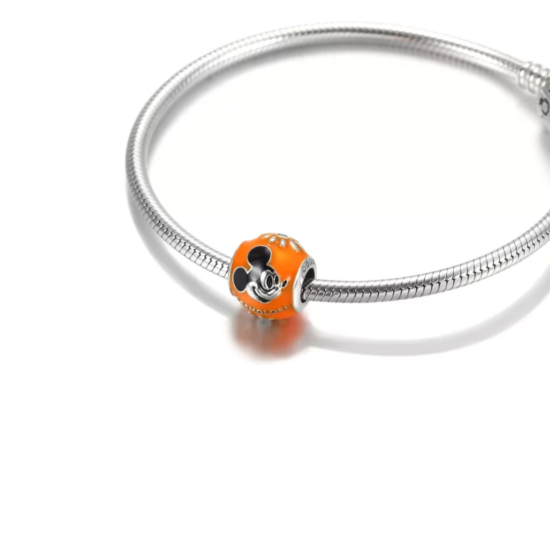 (afbeelding voor) PANDORA Disney Parken Passholder Bedel - 799262C01 - Bekijken 5