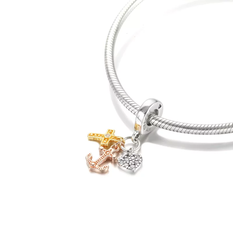 (afbeelding voor) PANDORA Triple-tone Cross, Heart, & Anchor Hangende Bedel - Bekijken 5