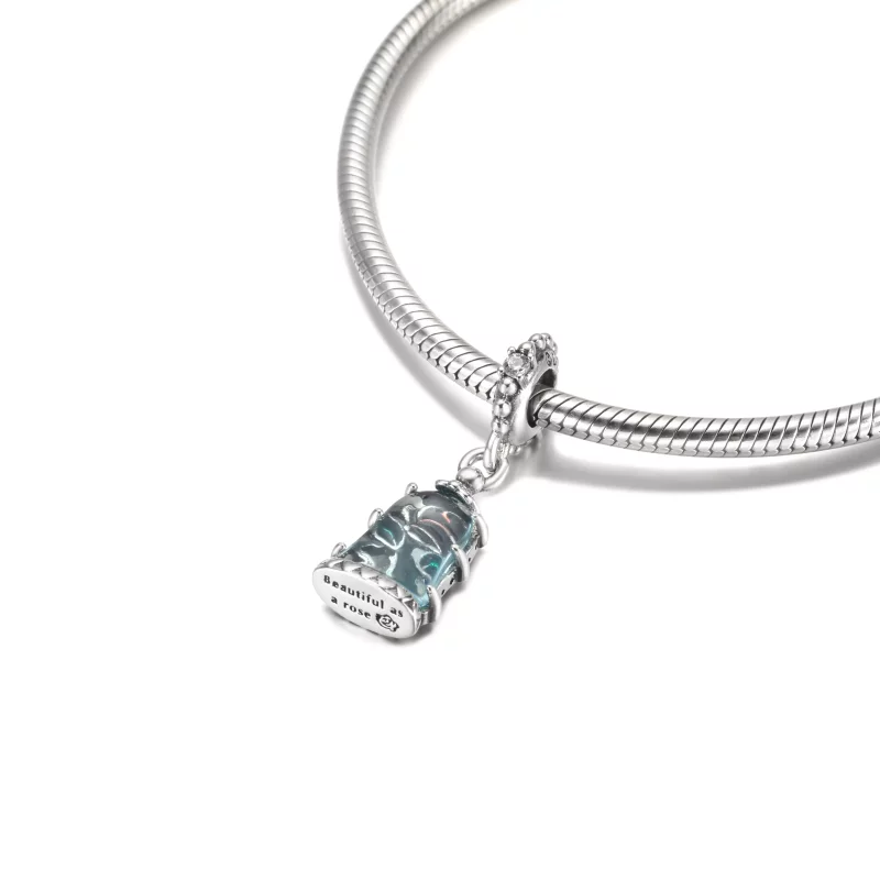 (afbeelding voor) PANDORA Disney Belle en het Beest Betoverde Roos Hangende Bedel - 790024C01 - Bekijken 9