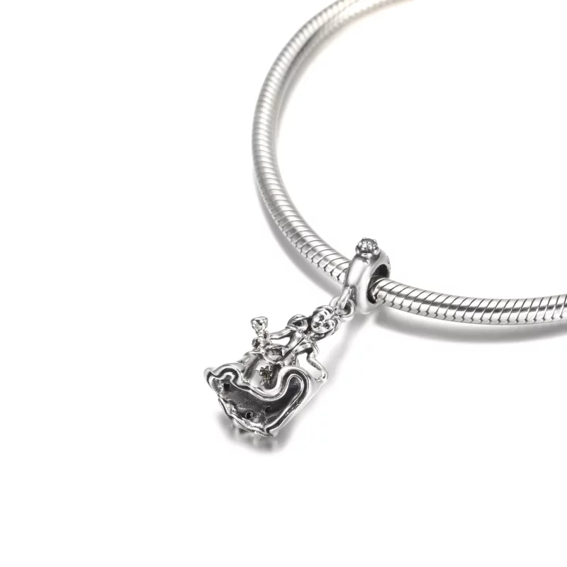 (afbeelding voor) PANDORA Disney Belle en het Beest Dansende Belle Hangende Bedel - 790014C01 - Bekijken 6