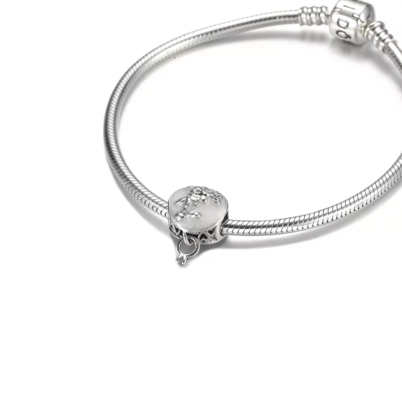 (afbeelding voor) PANDORA Disney Mickey Mouse & Minnie Mouse Eternal Love Charm - 799395C01 - Bekijken 5