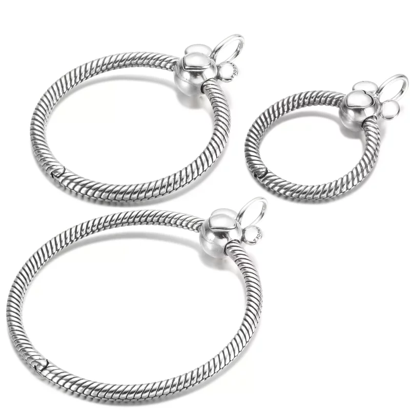 (afbeelding voor) PANDORA Disney Mickey Mouse O Hanger - 390076C00 - Bekijken 2