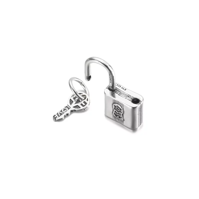 (afbeelding voor) PANDORA Hangslot en Sleutel Hangende Bedel - 790088C01 - Bekijken 4