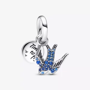 PANDORA Sprankelende Zwaluw & Quote Dubbel Hangend Bedeltje - 792570C01 (afbeelding voor) PANDORA Sprankelende Zwaluw & Quote Dubbel Hangend Bedeltje - 792570C01