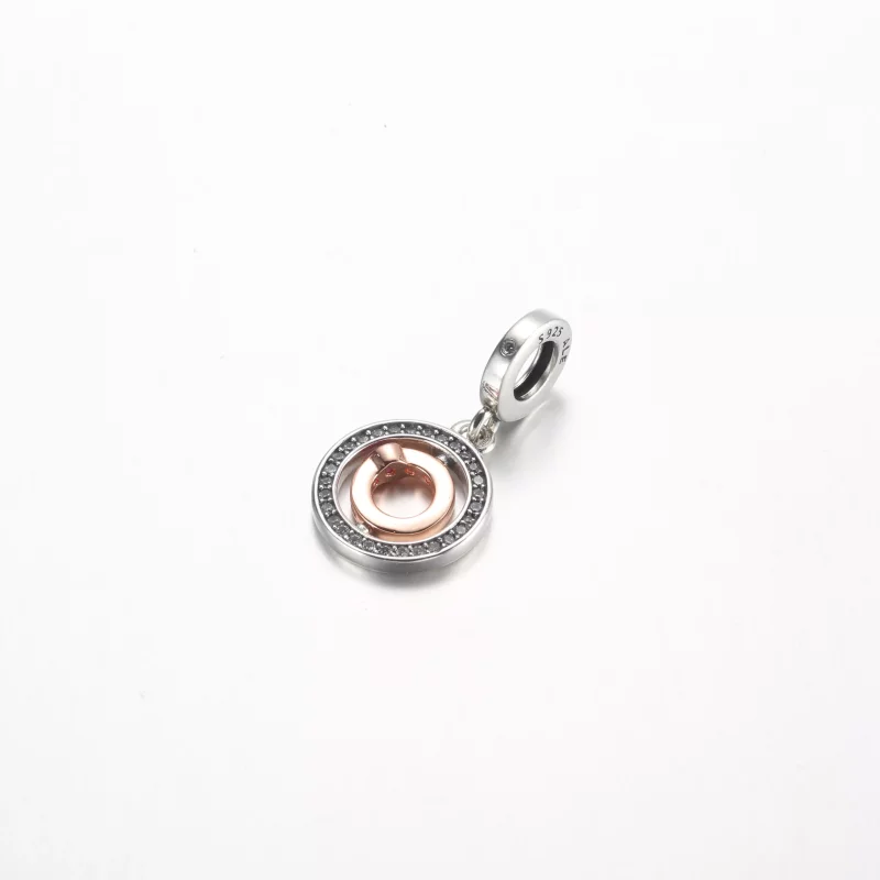(afbeelding voor) Pandora Love draaiende bedel van sterling zilver en verguld met 14 karaats roség - Bekijken 2