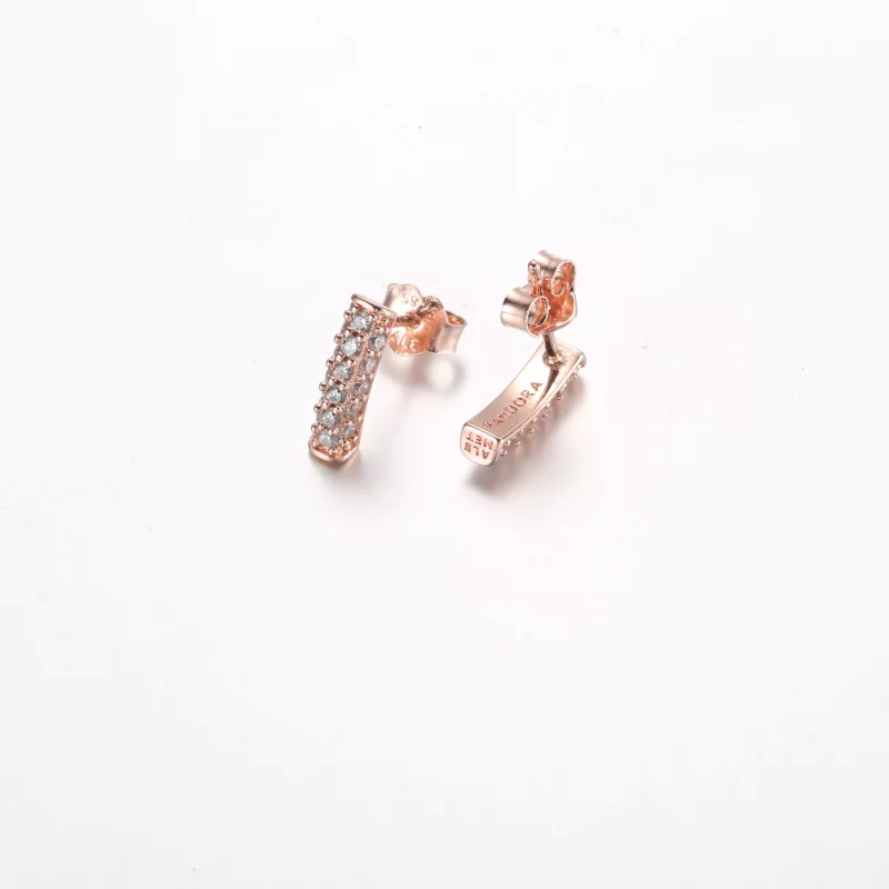 (afbeelding voor) Pandora Timeless Pavé Enkelrijige Balk Oorstekers - 262626C01 - Bekijken 4