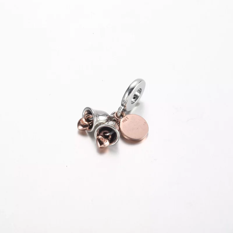 (afbeelding voor) Pandora Twee-Tinten Trouwbelletjes Dubbele Hangbedel - 782592C01 - Bekijken 3