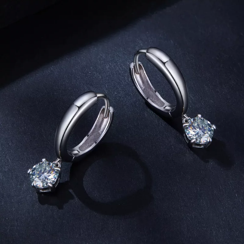 (afbeelding voor) Pandora-stijl 0,5 karaat Moissanite oorbellen met hangers (Twee certificaten) - - Bekijken 3