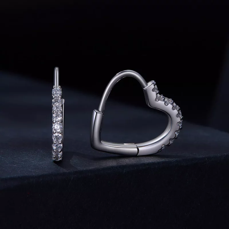 (afbeelding voor) Pandora-stijl Hartvormige Moissanite Hoepeloorbellen (Eén Certificaat) - MSE035 - Bekijken 2