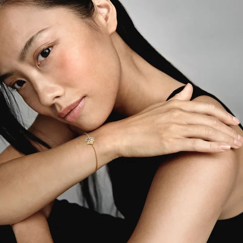 (afbeelding voor) Pandora Ginkgo hanger van sterling zilver en 14 karaats verguld kettingarmband - - Bekijken 6