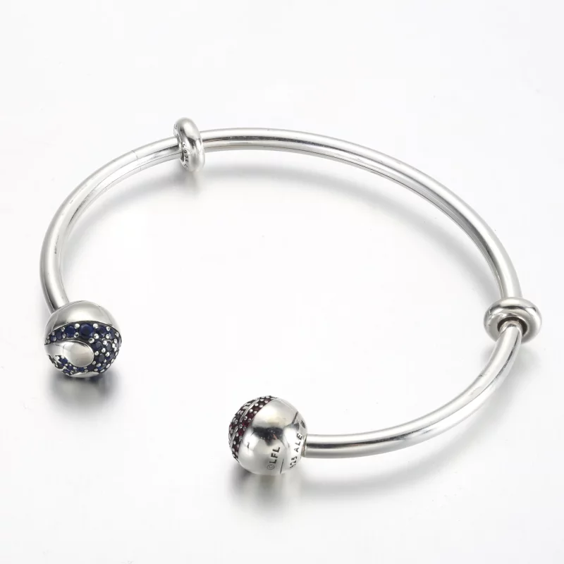 (afbeelding voor) Pandora Moments Star Wars™ Licht & Duistere Kant Logo Open Armband - 591139C01 - Bekijken 2