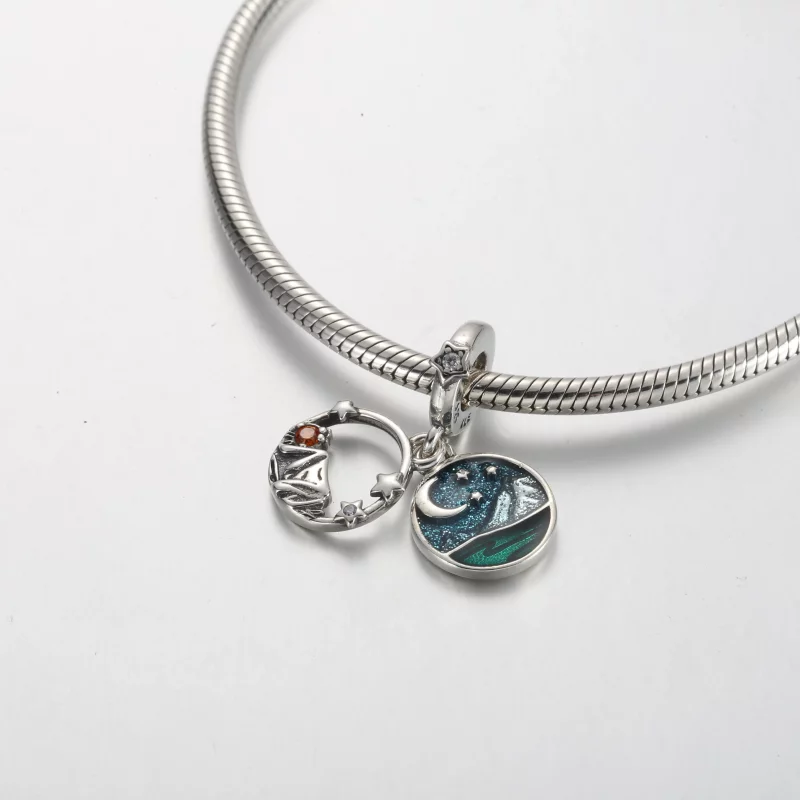 (afbeelding voor) Pandora Camping Nachtelijke Hemel Dubbele Hangende Charm - 791686C01 - Bekijken 4