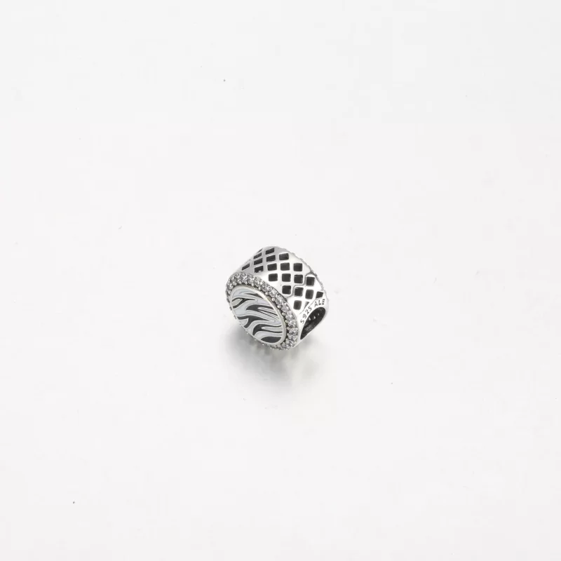 (afbeelding voor) Pandora Zebra print sterling silver charm - 792016CZ_E025 - Bekijken 4