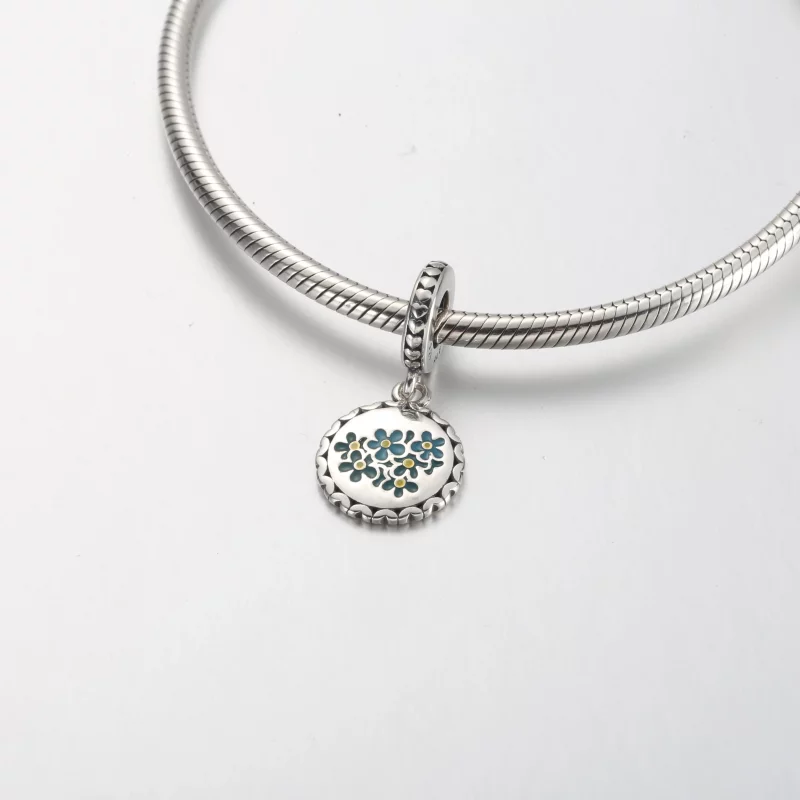 (afbeelding voor) Pandora Blue Vergeet-mij-nietje Hangende Charm - 792018C00_E031 - Bekijken 4