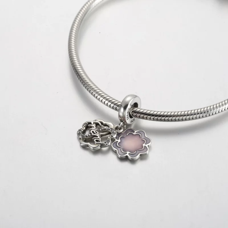 (afbeelding voor) Pandora Klavertjevier Vriendschap Dubbele Hangende Charm - 792245C01 - Bekijken 4