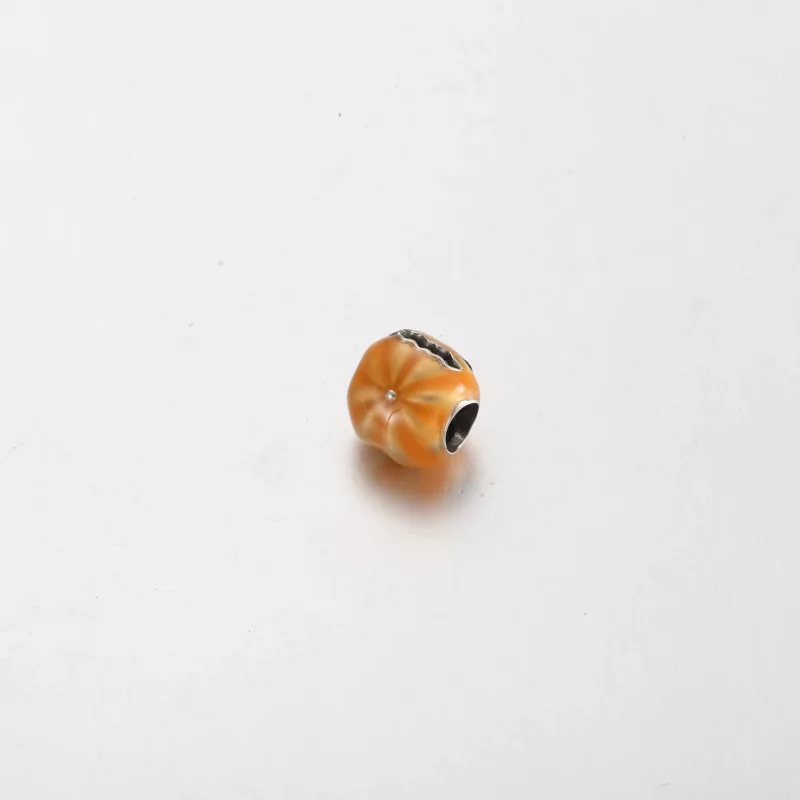 (afbeelding voor) Pandora Gloei-in-het-donker Spookachtige Pompoen Charm - 792291C01 - Bekijken 4