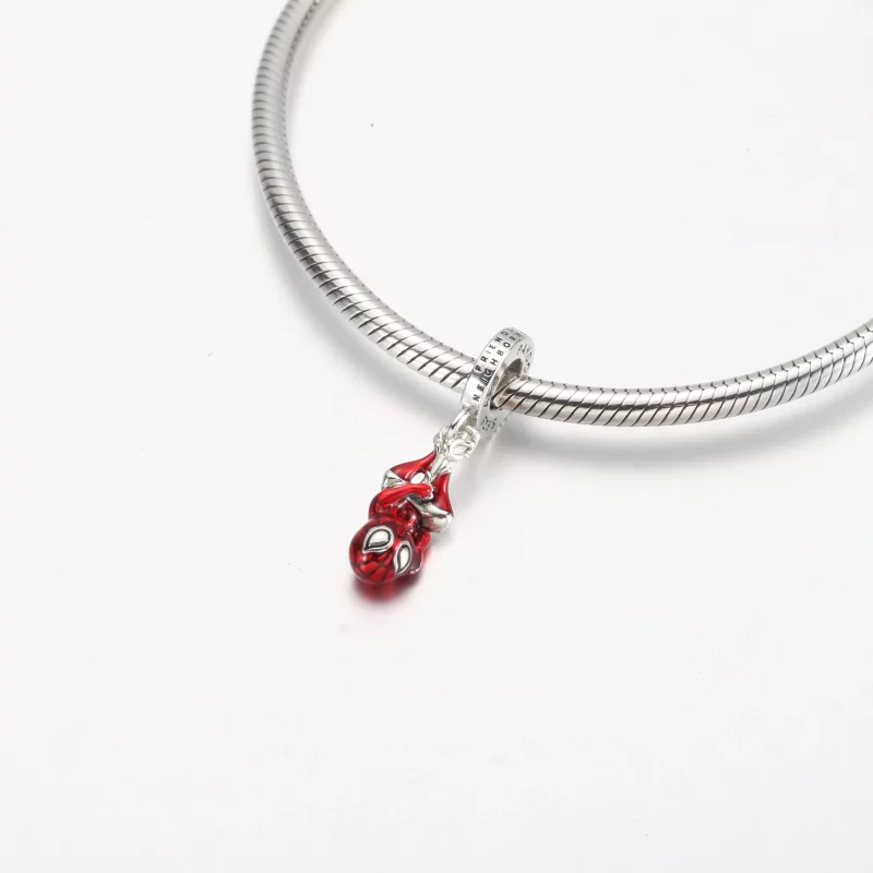 (afbeelding voor) Pandora Marvel Hangende Spider-Man Hangende Charm - 792323C01 - Bekijken 4
