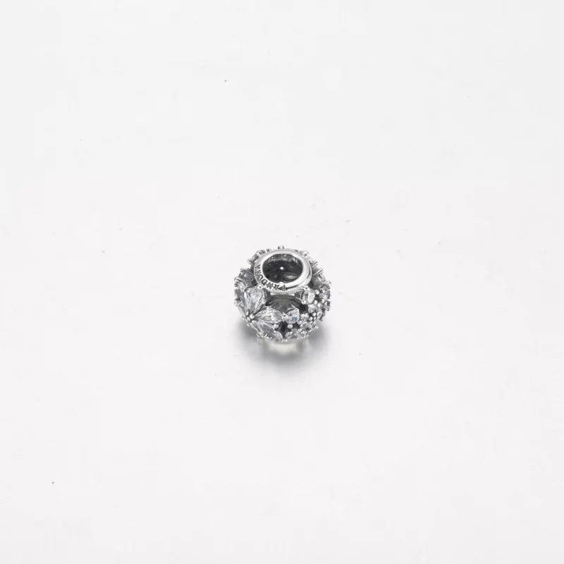 (afbeelding voor) Pandora Sparkling Herbarium Cluster Ronde Charm - 792383C01 - Bekijken 3