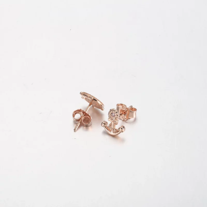 (afbeelding voor) PANDORA Roségoud Fonkelend Roer en anker Stekeroorkappen - P-D-3739 - Bekijken 4