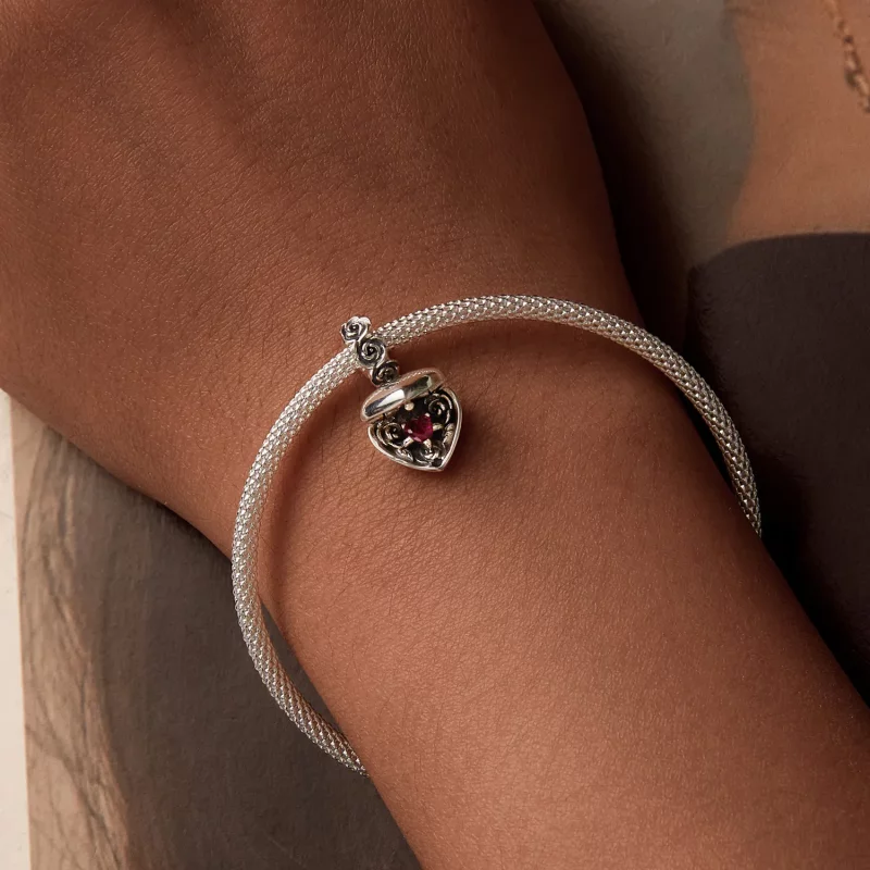 (afbeelding voor) PANDORA Stijl Romantische Roos Huwelijksaanzoek Box Hanger - SCC2701 - Bekijken 9