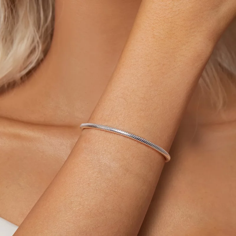 (afbeelding voor) PANDORA Stijl Forever Love Slangenbot Basis Armband - SCB272 - Bekijken 9