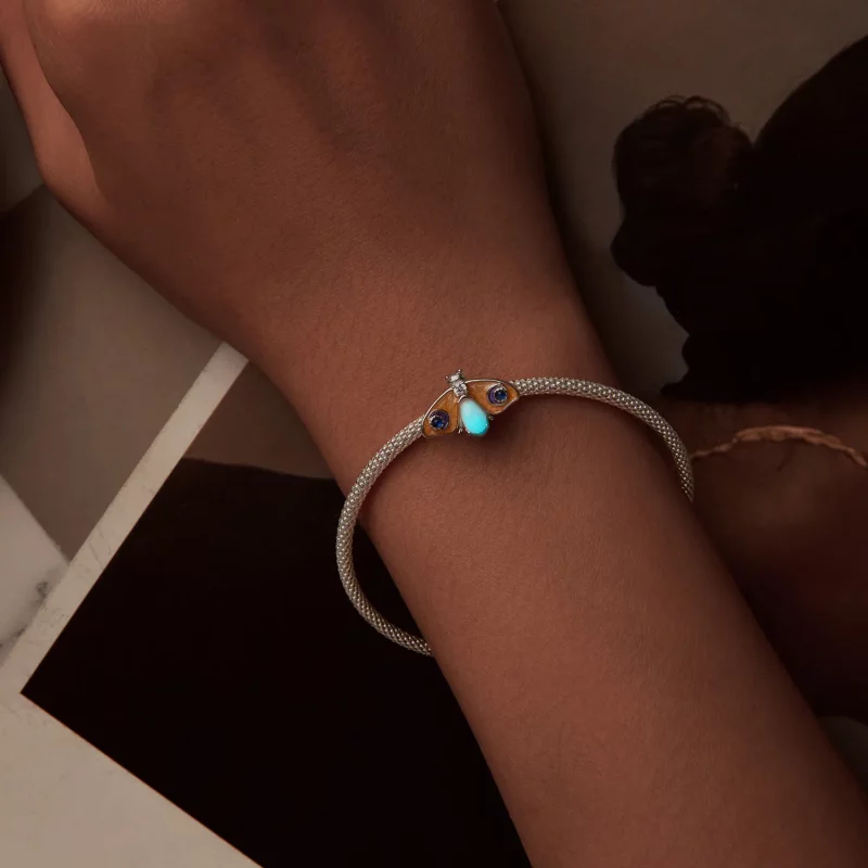 (afbeelding voor) PANDORA Stijl Lichtgevende Vliegende Vlinder Charm - SCC2733 - Bekijken 4