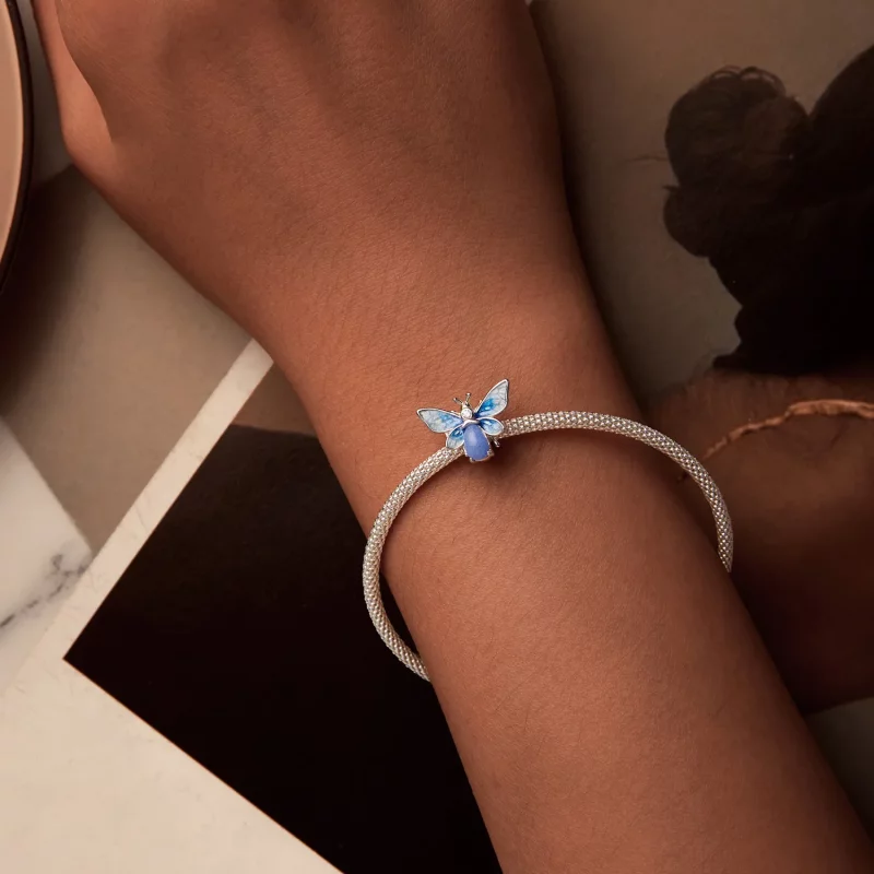 (afbeelding voor) PANDORA Stijl Lichtgevende Blauwe Bij Charm - SCC2734 - Bekijken 2