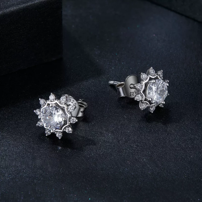 (afbeelding voor) PANDORA Stijl Briljante Schoonheid 0.5ct Moissaniet Oorbellen (Twee Certificaten - Bekijken 3