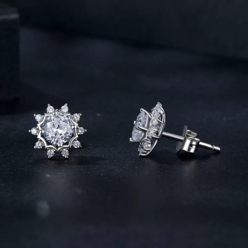 (afbeelding voor) PANDORA Stijl Briljante Schoonheid 0.5ct Moissaniet Oorbellen (Twee Certificaten - Bekijken 4