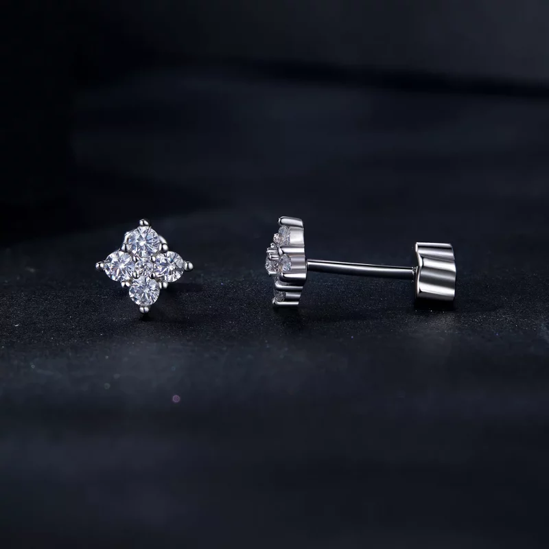 (afbeelding voor) PANDORA Stijl Vierbladklaver moissanite oorbellen (met één certificaat) - MSE056 - Bekijken 4