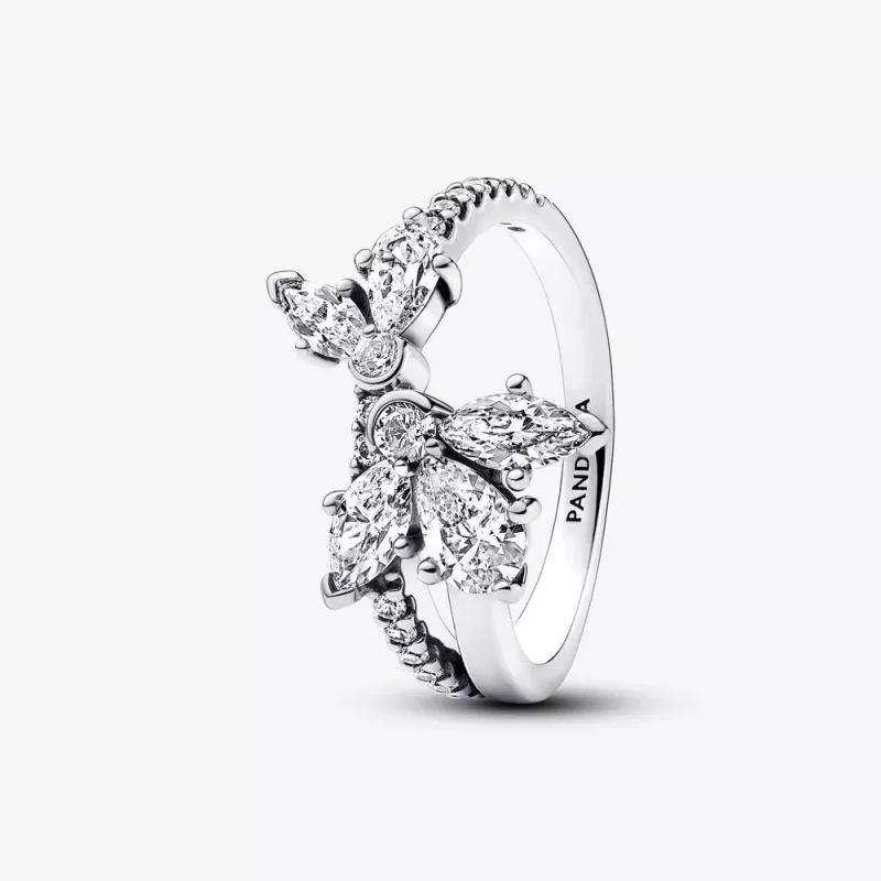 (afbeelding voor) Pandora Sprankelende Asymmetrische Herbarium Cluster Ring - 193023C01