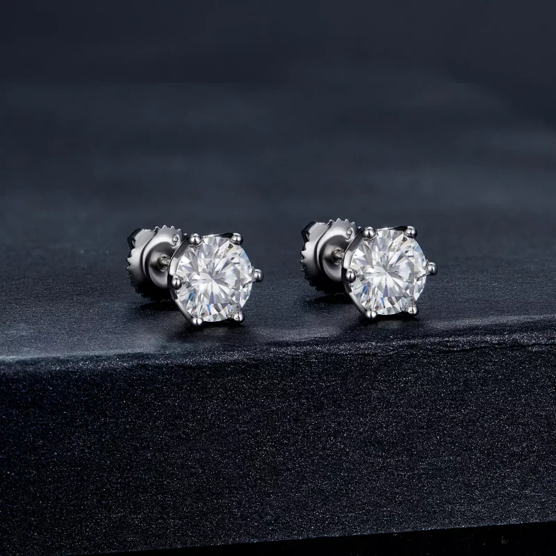 (afbeelding voor) Pandora-stijl Oorknopjes met een Moissanite Steen van één karaat en vier klauwen - Bekijken 2