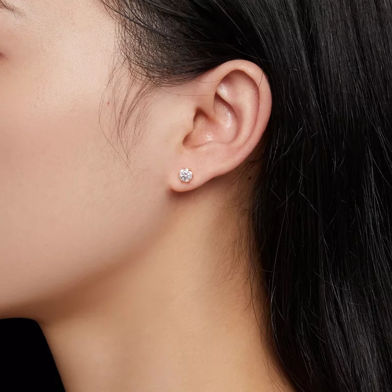 (afbeelding voor) Pandora-stijl vergulde oorbellen met 0,5 karaat zespuntige Moissanite-stenen - M - Bekijken 5
