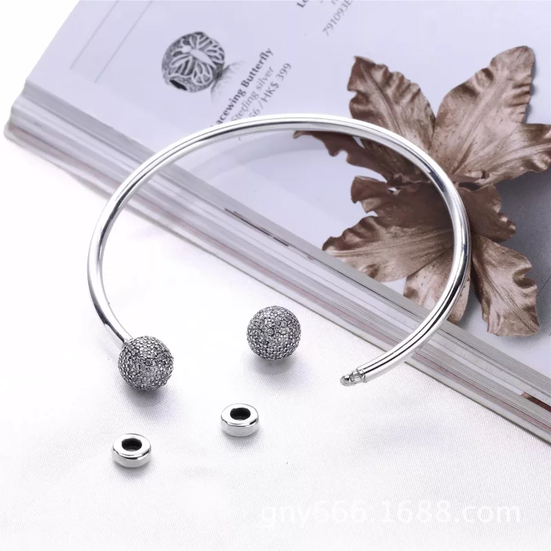 (afbeelding voor) PANDORA Open Bangle Met Verwisselbare Uiteinden Van Pavé 596438CZ - Bekijken 5