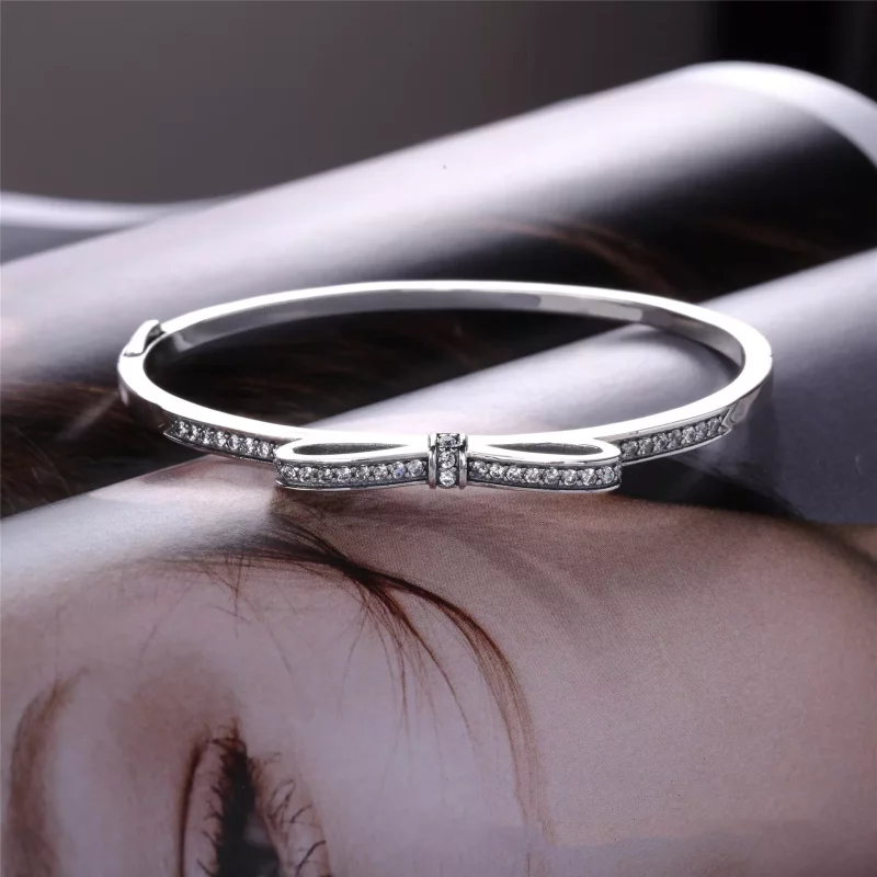 (afbeelding voor) Pandora Zilveren Sprankelende Boog Bangle 590536CZ - Bekijken 3