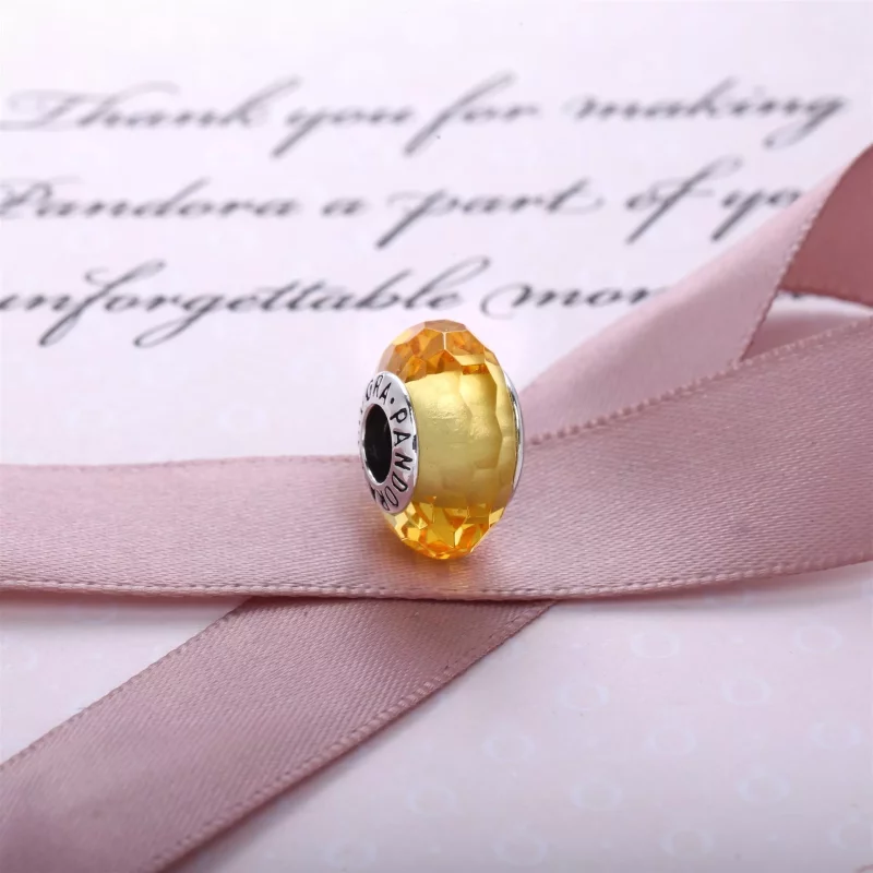 (afbeelding voor) PANDORA Abstract Faceted Silver Bedel With Golden Coloured Murano Glass - 791629 - Bekijken 2