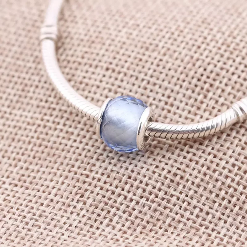 (afbeelding voor) PANDORA Abstract Faceted Silver Bedel With Synthetic Blue Quartz - 791499Sbq - Bekijken 2