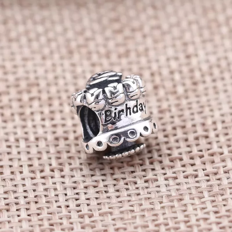 (afbeelding voor) PANDORA Birthday Cake Bedel 791289 - Bekijken 3