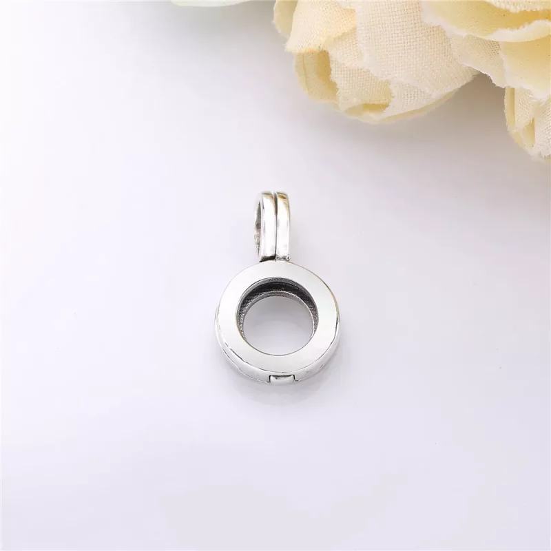 (afbeelding voor) Pandora Faceted Medaillon Bedel 797662SAM - Bekijken 2