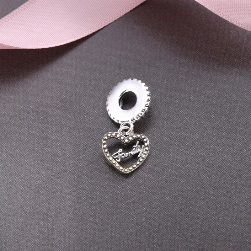 (afbeelding voor) PANDORA Family Script Pendant Bedel - 792011 - Bekijken 2