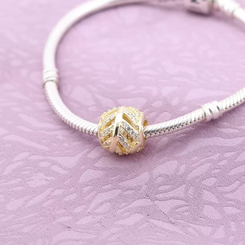 (afbeelding voor) PANDORA Feather Gold Bedel With Cubic Zirconia - 750831CZ - Bekijken 2