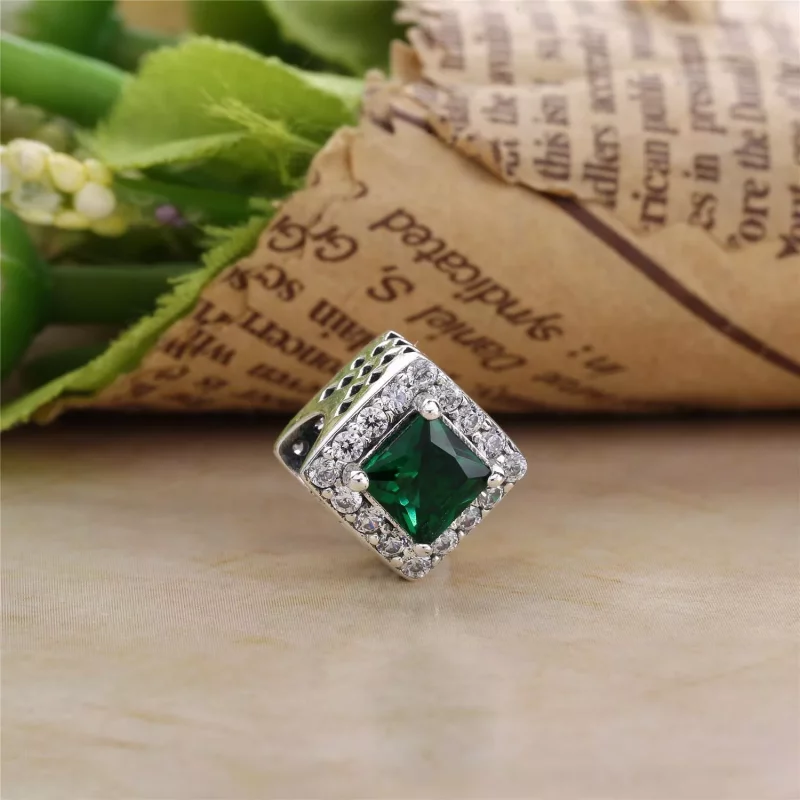 (afbeelding voor) PANDORA Geometrische Glans Bedel 796206CZ - Bekijken 4